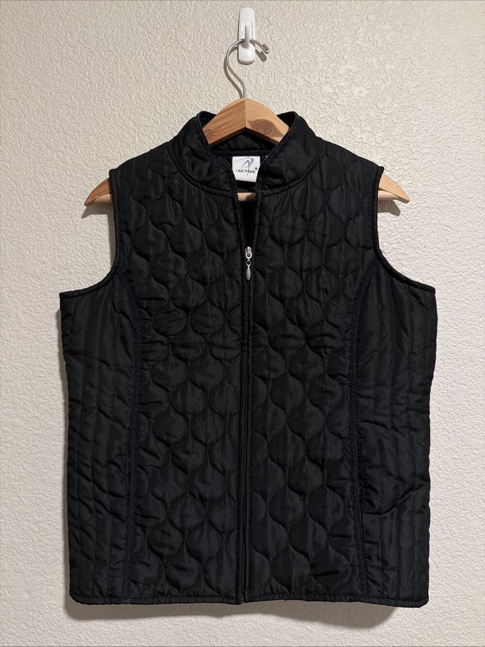 I Active Vest Jacket Full Zip Quilted Black Athleisure Outdoor Pockets Lined M